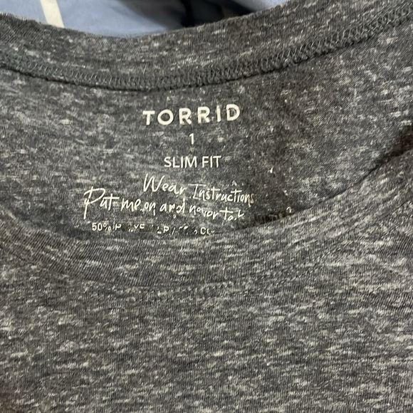 Torrid slim fit shirt - Picture 2 of 4